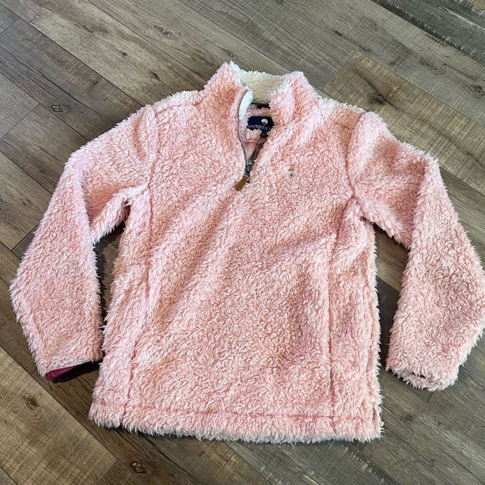 Southern Shirt sherpa pullover w/ pockets size YLarge